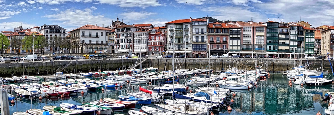 Viajar de Hondarribia a Getxo en autocaravana y camper